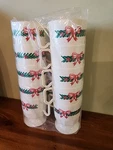 Christmas Wreath Plastic Coffee Cups Mugs 10 Tyco Party Accents New In Pkg. Fixed Price $16.62.