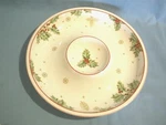 Lenox Treasured Traditions Chip & Dip Serving Dish Holly Berry #801006. Fixed Price $34.99.