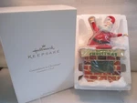 Brand New Hallmark 2011 Tabletop Countdown Christmas Clock Santa Nib. Fixed Price $199.99.
