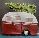 Christmas Camping Trailer Retro Style Light Up Display Holiday Rv. Fixed Price $21.00.