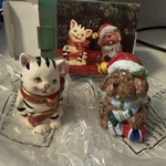 Signature Ceramic Cat & Dog Salt Pepper Shakers Christmas Animal Set. Fixed Price $11.00.
