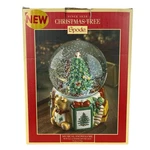 Spode Christmas Tree 6.5" Musical Snow Globe Gorgeous Niob Vtg. Fixed Price $52.95.