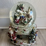 Kirkland Signature Musical Waterglobe Polar Bears With Revolving Base No Lights. Fixed Price $31.99.