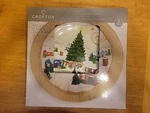 Crofton Holiday Boxed Gift Set 'charger 13" Plastic + 10" Porcelain Plate .. Fixed Price $15.00.