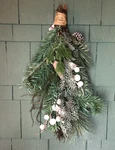 New Pine + White Berry 20" Swag Door Hanger Wall Decor Christmas Rustic Nature. Fixed Price $8.99.