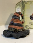 Boyds Bears Hilda's Haunted Hat Witchy Mcnibble 2008 Halloween Treasure Box. Fixed Price $87.99.