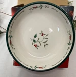 Pfaltzgraff Winterberry Merry Everything 7" Candy Bowl Christmas Holiday 5068734. Fixed Price $14.00.