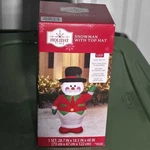 Holiday Time Snowman Top Hat 4 Ft Christmas Airblown Inflatable Decor New. Fixed Price $29.95.