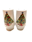 Kingsbridge International Christmas Collection 2 Pc Fine China Salt & Pepper Set. Fixed Price $15.06.