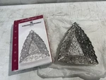 Vintage International Silver Co Christmas Tree Metal Candy Dish Trinket Tray. Fixed Price $8.10.