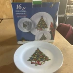 Vintage Christmas Dinner Set Collection 16 Pc Sea Gull Fine China Complete. Fixed Price $31.50.