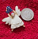 True Blue Heart Vtg Signed T&t Enamel Angel Pendant/brooch Beautiful Crystal Nos. Fixed Price $7.50.