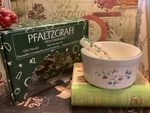 New/nib Pfaltzgraff Winterberry Dip Serving Set 109-750-00 Excellent (2) Piece. Fixed Price $26.99.