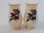 Lenox Winter Greetings Salt & Pepper Shaker Set With Stoppers Green Ivy Gold Usa. Fixed Price $89.95.