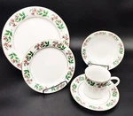 5 Pc Place Setting Gibson Gold Trim Christmas Charm Holly Delight Harmony. Fixed Price $16.25.
