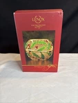Lenox Holiday Gold 4" Christmas Holly Votive Tea-light Candle Holder. Fixed Price $20.00.