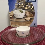 Anchor Hocking Snowflake 2PC Chip & Dip Set Stoneware Glass Christmas. Fixed Price $12.99.