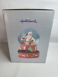 Vintage Hallmark Coca-cola Santa Musical Snow Globe With Moving Train Nos. Fixed Price $44.90.
