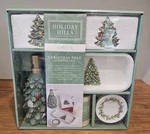 Holiday Hills Christmas Tree Seasonal Decor 6 Piece Counter Set Kitchen Bathroom. Fixed Price $27.49.