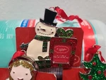 St. Nicholas Square Snowman Ornament Frames New Open Box Metal Enamel 5 Pc. Set. Fixed Price $29.99.