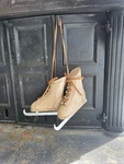 Vtg Midwest Cannon Falls Wood Ice Skates Ornament Rustic 8X6 Christmas Winter. Fixed Price $19.25.
