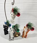 Kurt Adler Noble Gems Cat Ornaments Playful Swiping Glass Set Of 4 W/tags. Fixed Price $39.99.