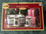 New Spode Christmas Tree Poinsettia 5-PC 1 Tin, 2 Mugs, Coasters Free Shipping. Fixed Price $29.99.