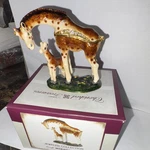 Jeweled Giraffe Collectible Trinket Box Decorative Figurine. Fixed Price $15.00.