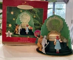 Hallmark Keepsake Ornament The Great Oz Wizard Of Voice Blinking Lights. Fixed Price $30.00.
