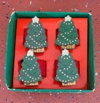 Vtg 4 Piece Hedaya Brothers Inc Wooden Christmas Tree Napkin Rings Original Box. Fixed Price $9.99.