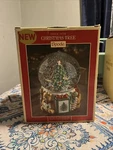 Spode Christmas Tree 250TH Anniversary 6.5" Musical Snow Globe (deck The Halls). Fixed Price $60.00.