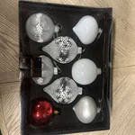 Robert Stanley Snowflake Christmas Glass Ornament Boxed Set Of 8 New. Fixed Price $14.99.