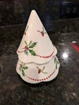 Lenox Tree Bright Porcelain Mistletoe Votive Candle Holder. Fixed Price $18.00.