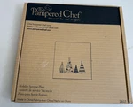 Nib The Pampered Chef # 2807 Holiday Serving Glass Plate 12 X. Fixed Price $24.99.