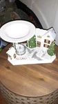 Yankee Candle Dtw Village Tea Light Cottage Figurine Wax Warmer Winter Holiday. Fixed Price $17.00.