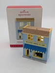 Hallmark Keepsake Korners Pet Shop Nostalgic Christmas Village Tree Ornament Mib. Fixed Price $8.49.