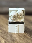 Snowbabies Surprise Dept 56 Bisque Porcelain Hinged Trinket Box 68846. Fixed Price $7.50.