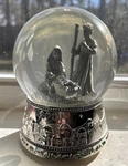 2001 Wallace Silversmiths Musical Mary Joseph Manger Bethlehem Snow Globe. Fixed Price $18.00.