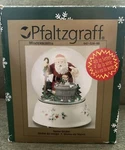 Vintage Pfaltzgraff Winterberry Musical Snow Globe 2001 Box 4TH Series. Fixed Price $29.99.