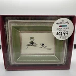 Vintage Hallmark Charlie Brown Peanuts Christmas Winter Snack Tray Set New. Fixed Price $25.00.