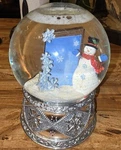 Kirkland Signature Photo Frame Water Globe "we Wish You Merry Christmas". Fixed Price $38.00.