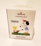 Hallmark Keepsake Ornament 2019 The Peanuts Gang Golfer Snoopy Nib. Fixed Price $24.99.