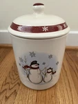 Holiday Winter Snowmen Royal Seasons Stoneware Canister Cookie Jar W/cover. Fixed Price $18.88.