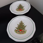 Pfaltzgraff Christmas Heritage Luncheon Plates. Lot Of 2. Free Shipping.. Fixed Price $21.95.