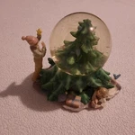Preowned, Special Times Musical Water Globe With Christmas Tree In Box.. Fixed Price $25.00.