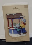 Hallmark Keepsake Christmas Wiindow 2007. Fixed Price $12.99.