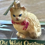 2001 World Christmas White Himalayan Golden Tan Blown Glass Ornament New. Fixed Price $15.40.