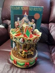 Vintage Maisto Holiday Merry Go Round Carousel Musical Animated Christmas Decor. Fixed Price $69.98.