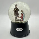 2021 Target Wondershop Mary Joseph Jesus In Manger Musical Water Snow Globe. Fixed Price $19.95.