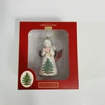 Spode Christmas Tree Angel Ornament 3" XT8610-XC Ceramic Love Heart New. Fixed Price $29.44.